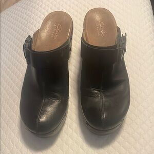 Clarks Women's Black Leather Mules